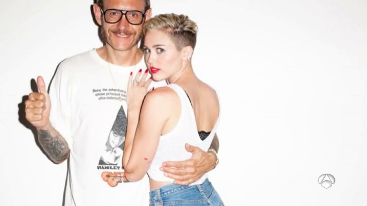 La Modelo Española Minerva Portillo Relata Cómo El Fotógrafo Terry Richardson Abusó Sexualmente 