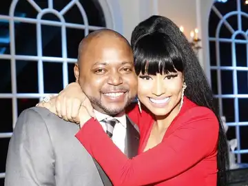 Nicki Minaj y su hermano Jelani Maraj Nicki Minaj y su hermano Jelani Maraj
