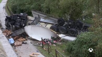 Mueren cinco personas en tres accidentes de tráfico en Vegas de Matute (Segovia), El Perdigón (Zamora) e Irún