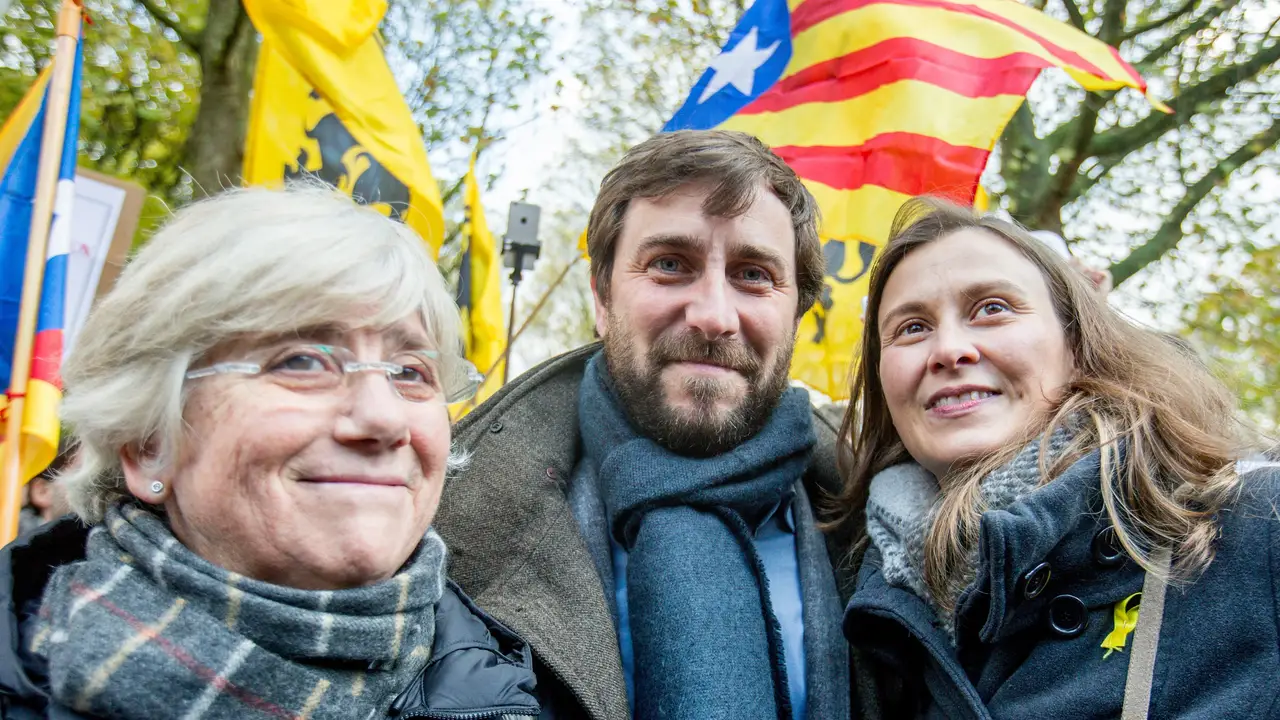 Los tres exconsejeros de la Generalitat de Cataluña Toni Comín, Clara Ponsatí y Meritxell Serret