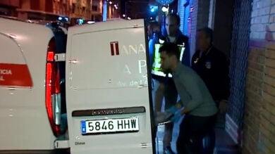 Un hombre degüella a su hija de dos años en Alzira, en Valencia