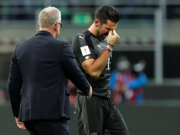 Buffon llora tras quedarse fuera del Mundial de Rusia