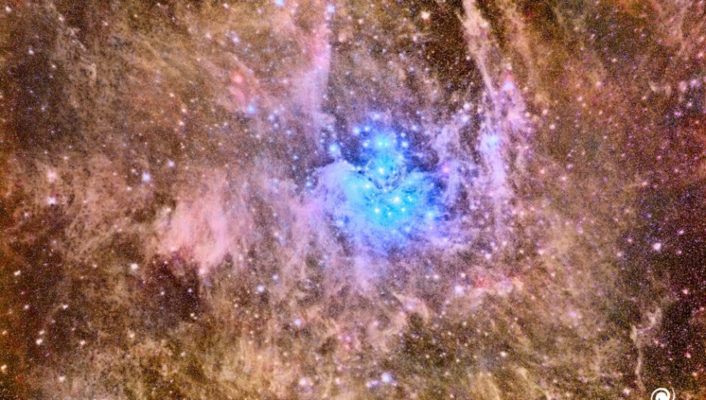 Una imagen de Las Pléyades captada desde Canarias, foto del día en la NASA