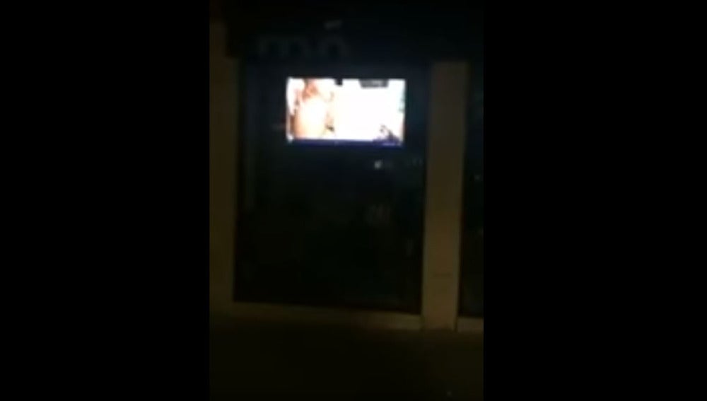 Un viandante grabó la película en vídeo