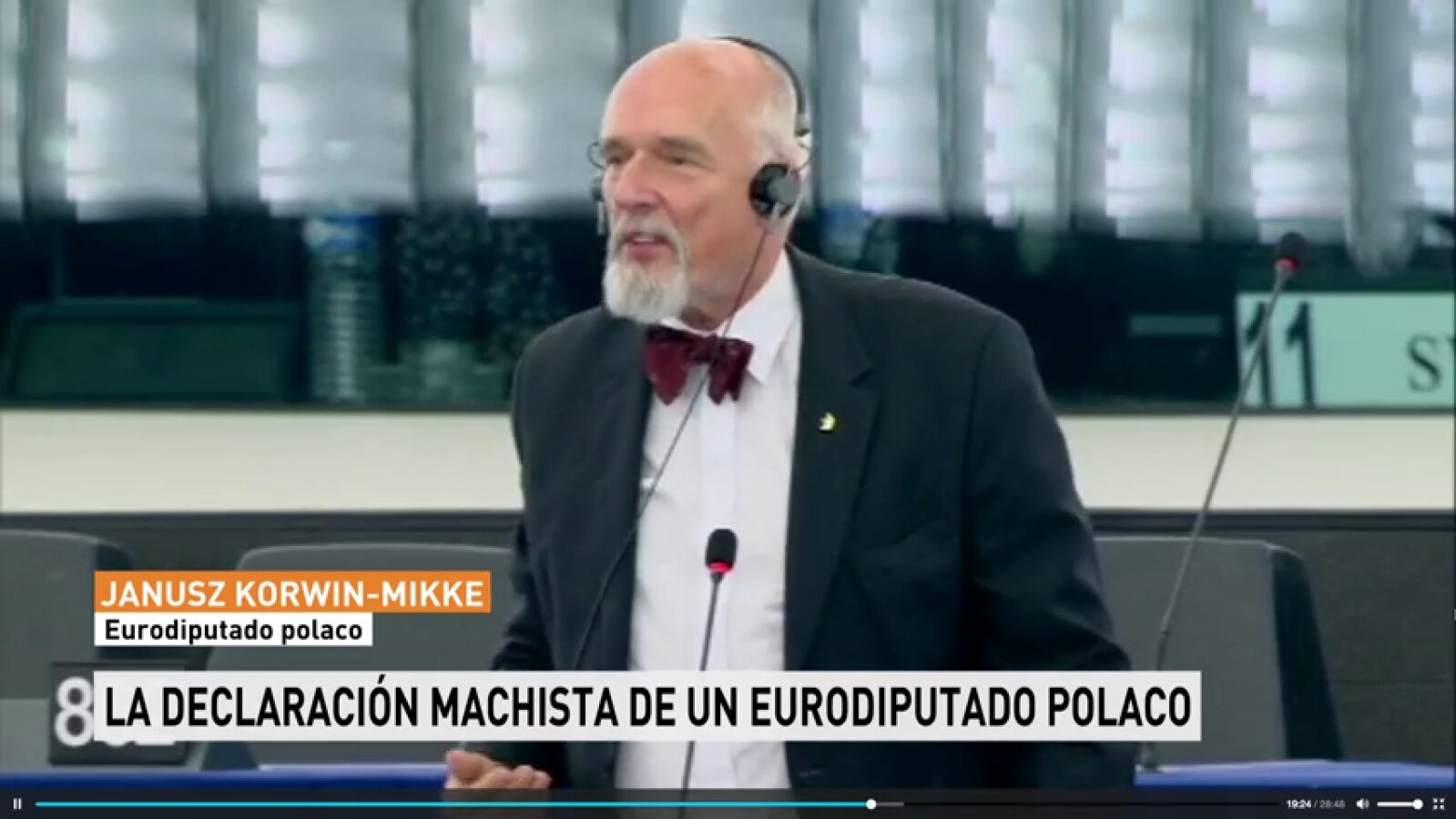Un eurodiputado polaco culpa a las mujeres trabajadoras del problema demográfico europeo 