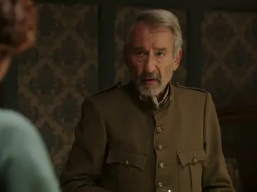 Vicente confiesa a su familia: “He pedido que me sustituyan en el cargo” Vicente confiesa a su familia: “He pedido que me sustituyan en el cargo”