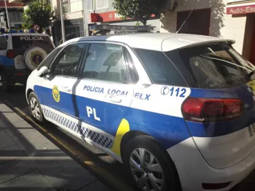 Coche de la Policía Local de Elche Coche de la Policía Local de Elche