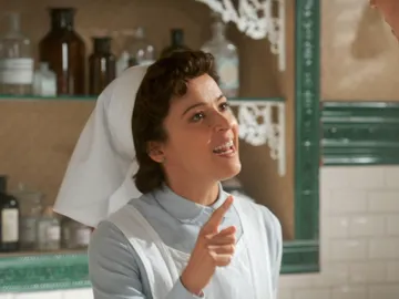 Pilar se enfrenta a Luis por sus celos de Alejandro Pilar se enfrenta a Luis por sus celos de Alejandro