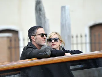Anna Faris y Michael Barrett Anna Faris y Michael Barrett