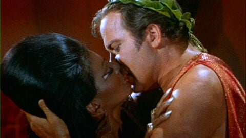 El beso entre el Capitán Kirk y la Teniente Uhura en 'Star Trek'