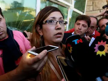 Itatí Leguizamón, esposa de uno de los tripulantes del submarino desaparecido Itatí Leguizamón, esposa de uno de los tripulantes del submarino desaparecido