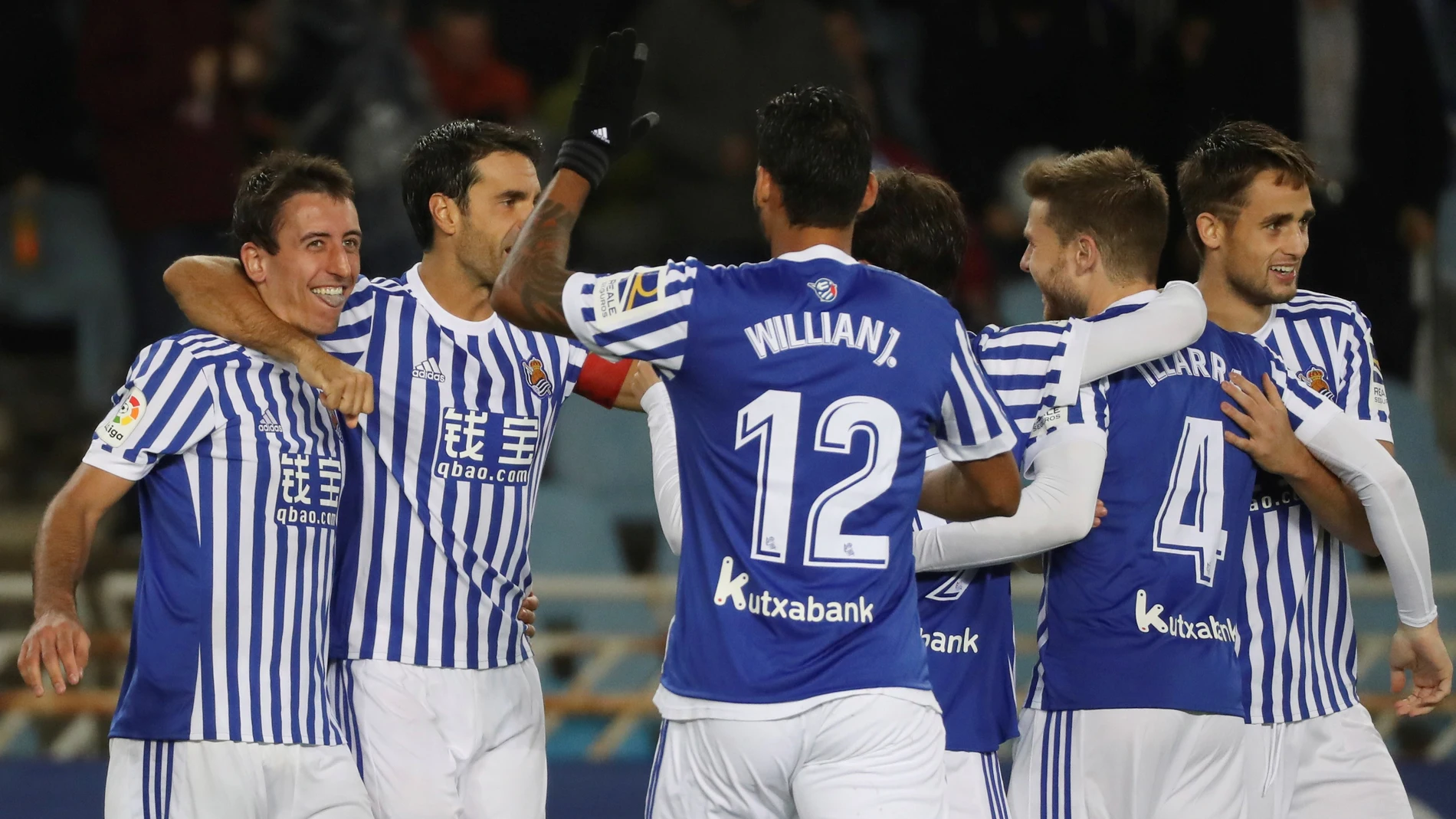 Los jugadores de la Real Sociedad celebran un gol Los jugadores de la Real Sociedad celebran un gol