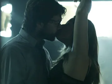 Raquel, entregada a El Profesor, se rinde ante su plan Raquel, entregada a El Profesor, se rinde ante su plan