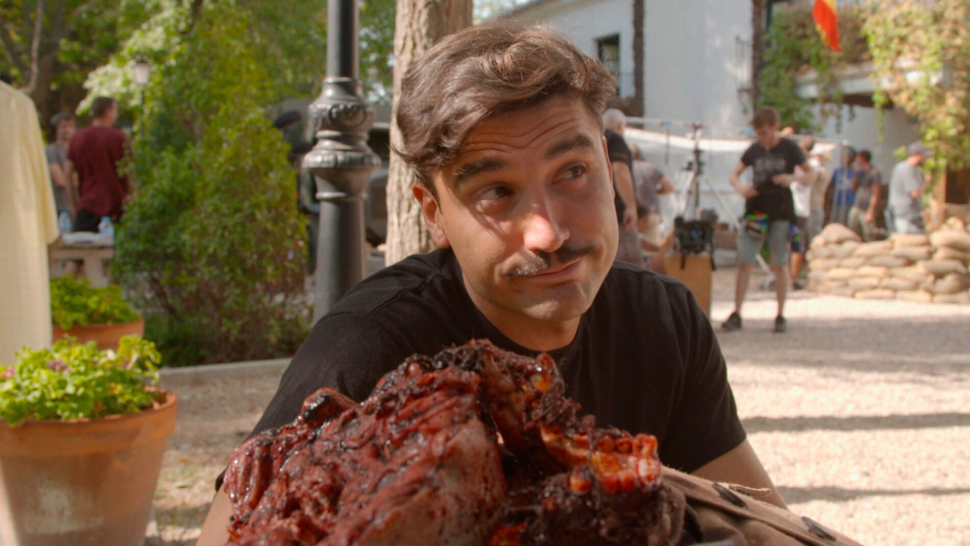 &Aacute;lex Garc&iacute;a presenta: "Im&aacute;genes poco apeteceibles en tiempos de guerra"