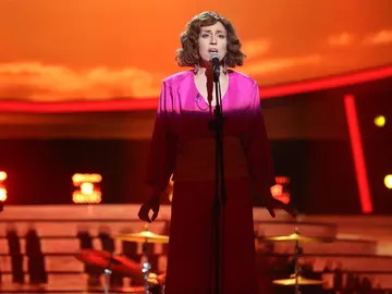 Pepa Aniorte se traslada a los 70 para cantar ‘Desde mi libertad’ como Ana Belén Pepa Aniorte se traslada a los 70 para cantar ‘Desde mi libertad’ como Ana Belén