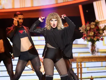 Lucía Gil se transforma en una diva para versionar ‘Look what you made me do’ como Taylor Swift Lucía Gil se transforma en una diva para versionar ‘Look what you made me do’ como Taylor Swift