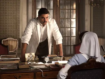 Fidel renuncia a su cargo desbordado por lo sucedido con Julia Fidel renuncia a su cargo desbordado por lo sucedido con Julia