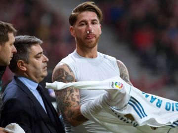 Sergio Ramos tras la patada de Lucas