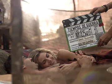 Álex García y Amaia Salamanca en su rodaje más íntimo Álex García y Amaia Salamanca en su rodaje más íntimo