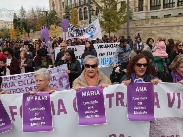 Manifestación contra la violencia de género en Granada