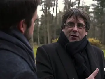Puigdemont pone sobre la mesa que los catalanes voten si quieren seguir en la Unión Europea Puigdemont pone sobre la mesa que los catalanes voten si quieren seguir en la Unión Europea