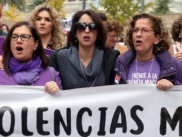 Juana Rivas en la manifestación contra la Violencia de Género Juana Rivas en la manifestación contra la Violencia de Género