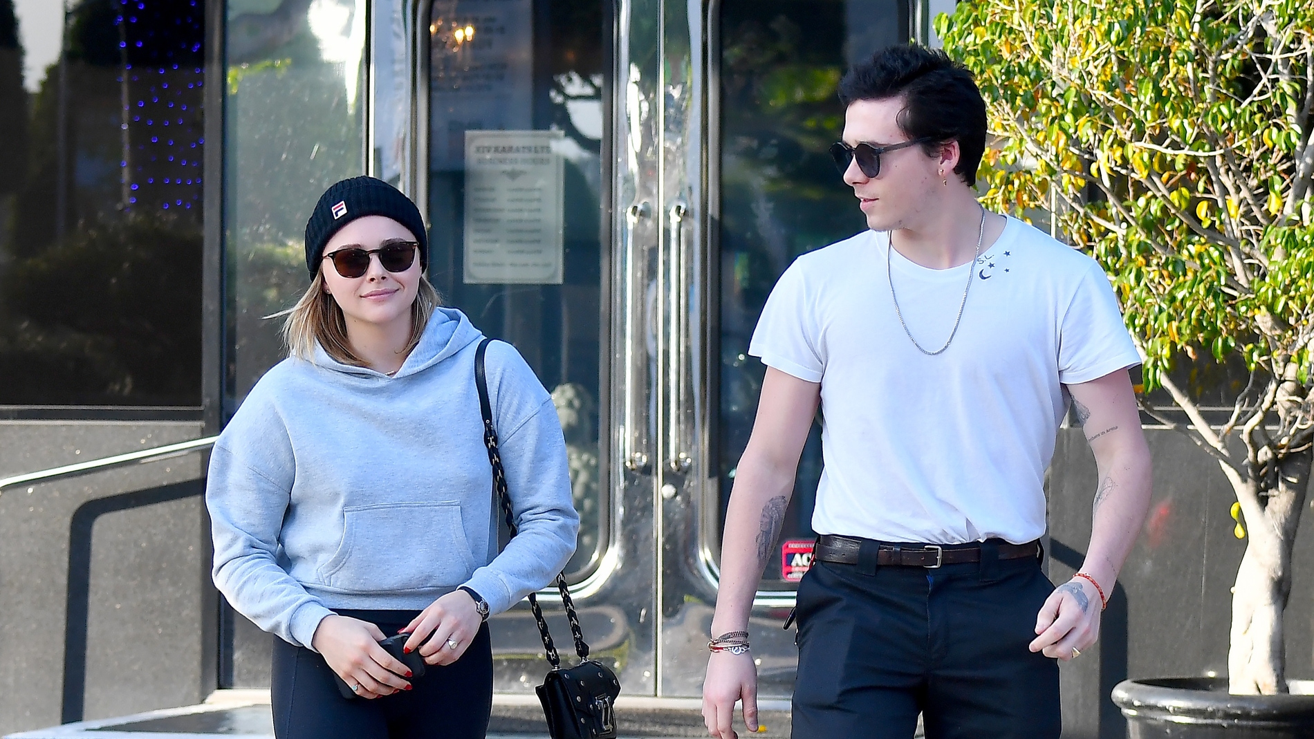 Brooklyn Beckham y Chloe Moretz, muy enamorados por la calle