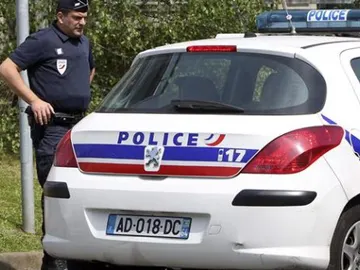 Imagen de archivo de un vehículo de la Policía francesa. Imagen de archivo de un vehículo de la Policía francesa.