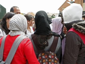 Estudiantes musulmanas en un centro escolar