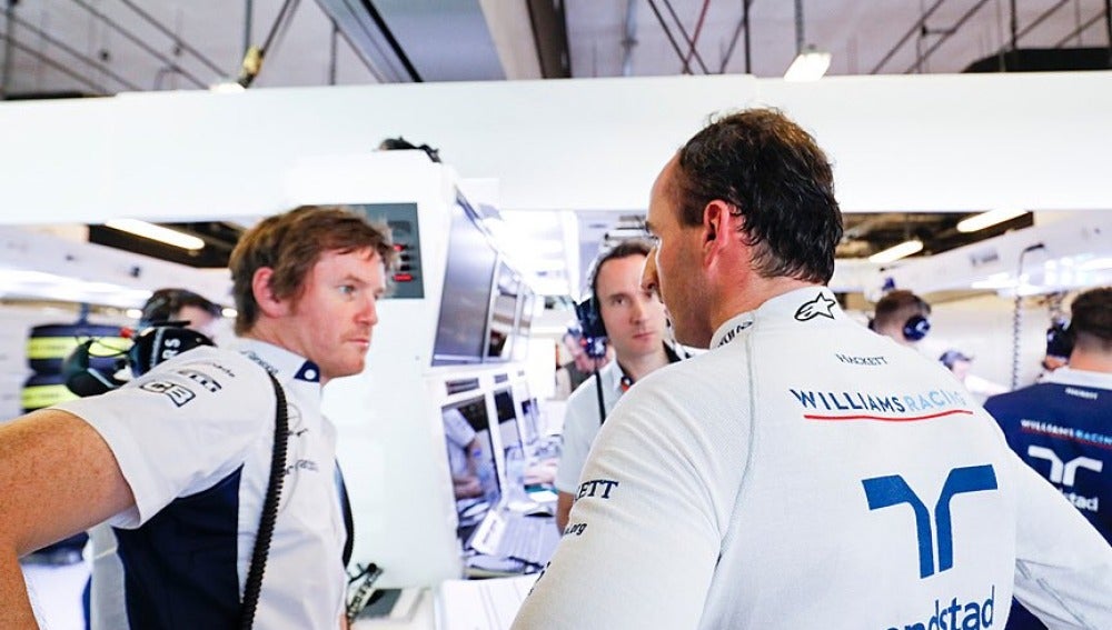 Robert Kubica durante el test de neumáticos en Pirelli