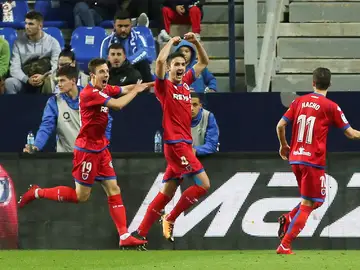 Los jugadores del Numancia celebran el gol que les dio el pase en La Rosaleda Los jugadores del Numancia celebran el gol que les dio el pase en La Rosaleda