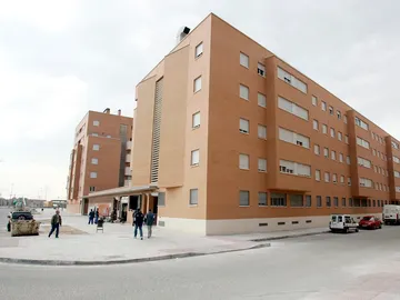 En la imagen, un edificio de viviendas. En la imagen, un edificio de viviendas.