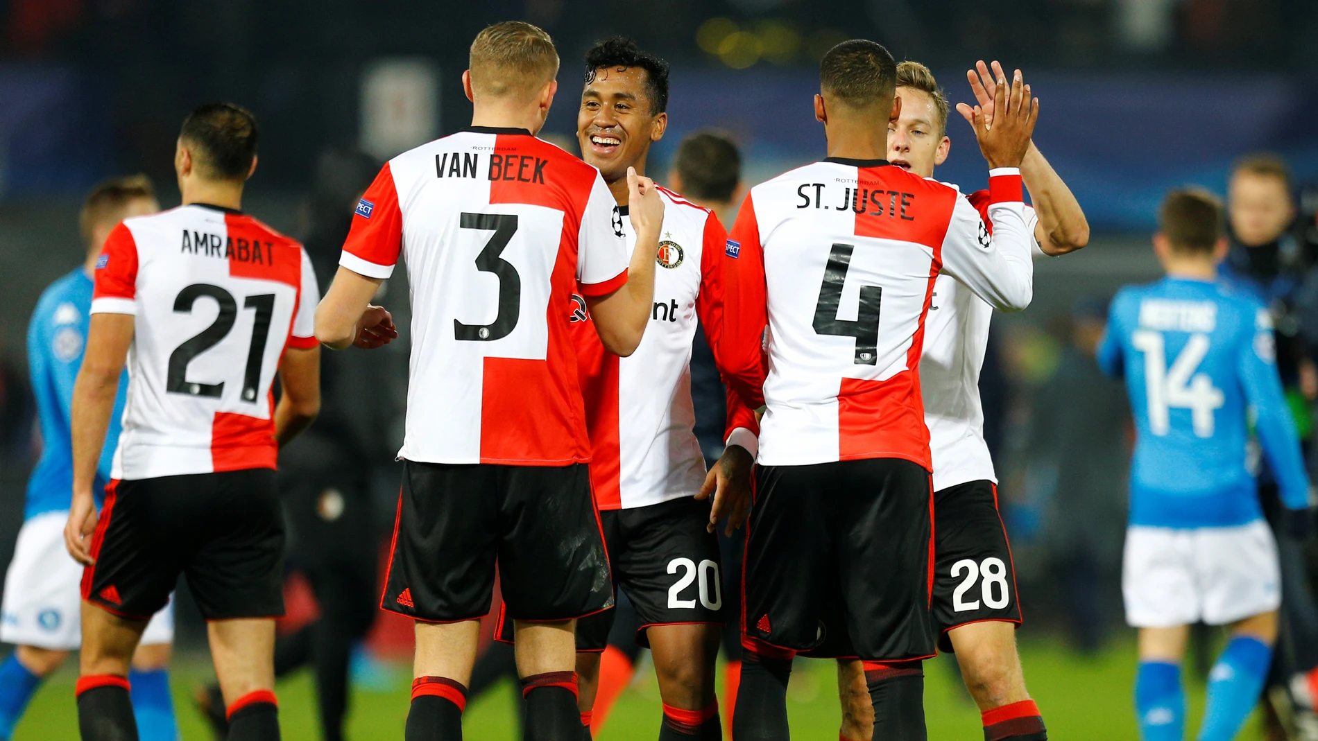 El Feyenoord celebra su triunfo ante el Nápoles