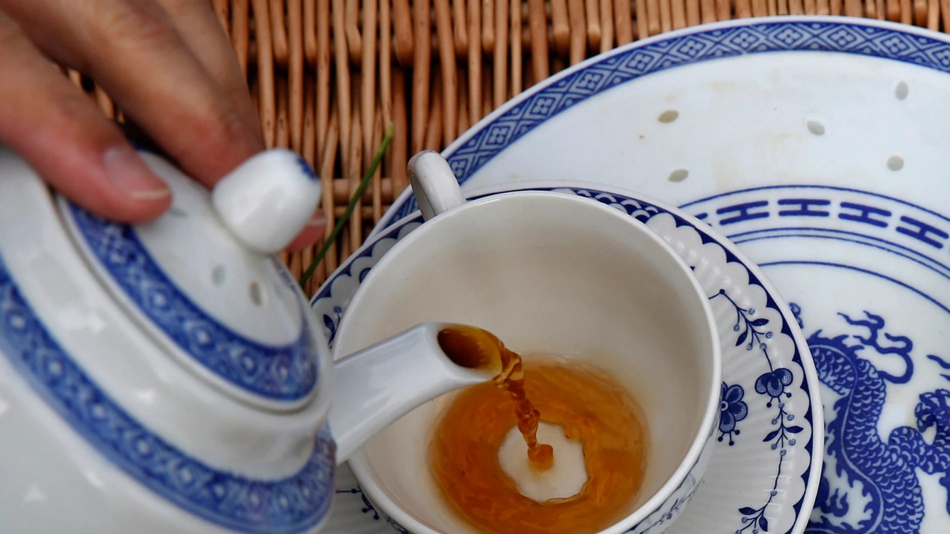 Taza con infusión Taza con infusión