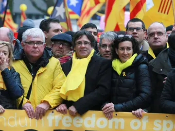 Puigdemont con Marta Rovira en Bruselas Puigdemont con Marta Rovira en Bruselas