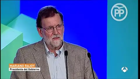 Rajoy defiende que el voto "útil y seguro" en Cataluña es al PP Rajoy defiende que el voto "útil y seguro" en Cataluña es al PP