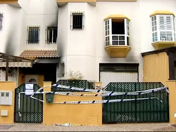 Muere un joven de 18 años y dos personas resultan heridas en un incendio en Antequera Muere un joven de 18 años y dos personas resultan heridas en un incendio en Antequera