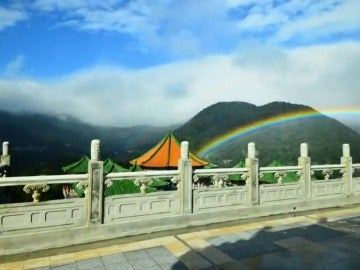 Un arcoíris bate el récord del mundo tras brillar durante nueve horas sobre el cielo de Taiwán