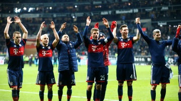El Bayern Múnich gana al Eintracht Fráncfort 