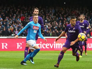 El Nápoles empata contra la Fiorentina y desperdicia ponerse líder El Nápoles empata contra la Fiorentina y desperdicia ponerse líder