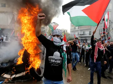 Manifestación cerca de la Embajada de Estados Unidos en Beirut Manifestación cerca de la Embajada de Estados Unidos en Beirut
