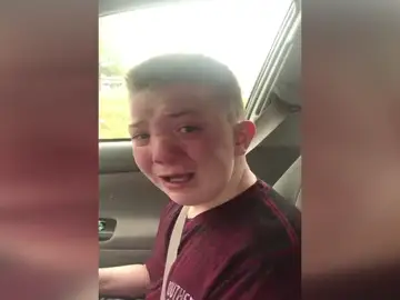 Un niño denuncia en un vídeo estremecedor el bullying que sufre Un niño denuncia en un vídeo estremecedor el bullying que sufre
