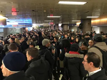 Varias estaciones de Metro de Nueva York han sido desalojadas Varias estaciones de Metro de Nueva York han sido desalojadas