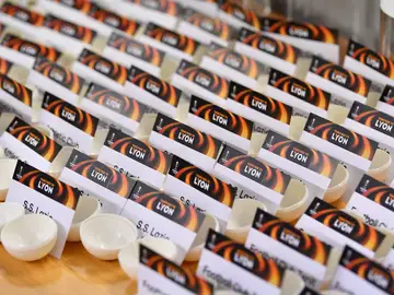 Las bolas del sorteo de los dieciseisavos de la Europa League Las bolas del sorteo de los dieciseisavos de la Europa League