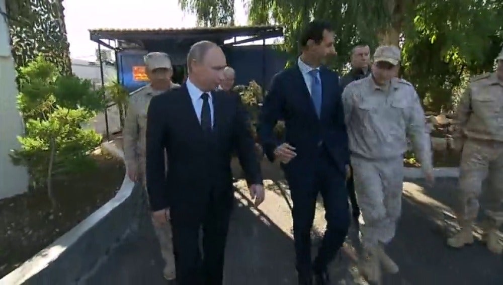 Putin llega por sorpresa a Siria