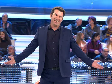 Arturo Valls sobrepasa los límites del humor malo Arturo Valls sobrepasa los límites del humor malo