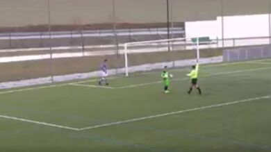Lección de 'Fair Play' al árbitro durante un partido de cadetes