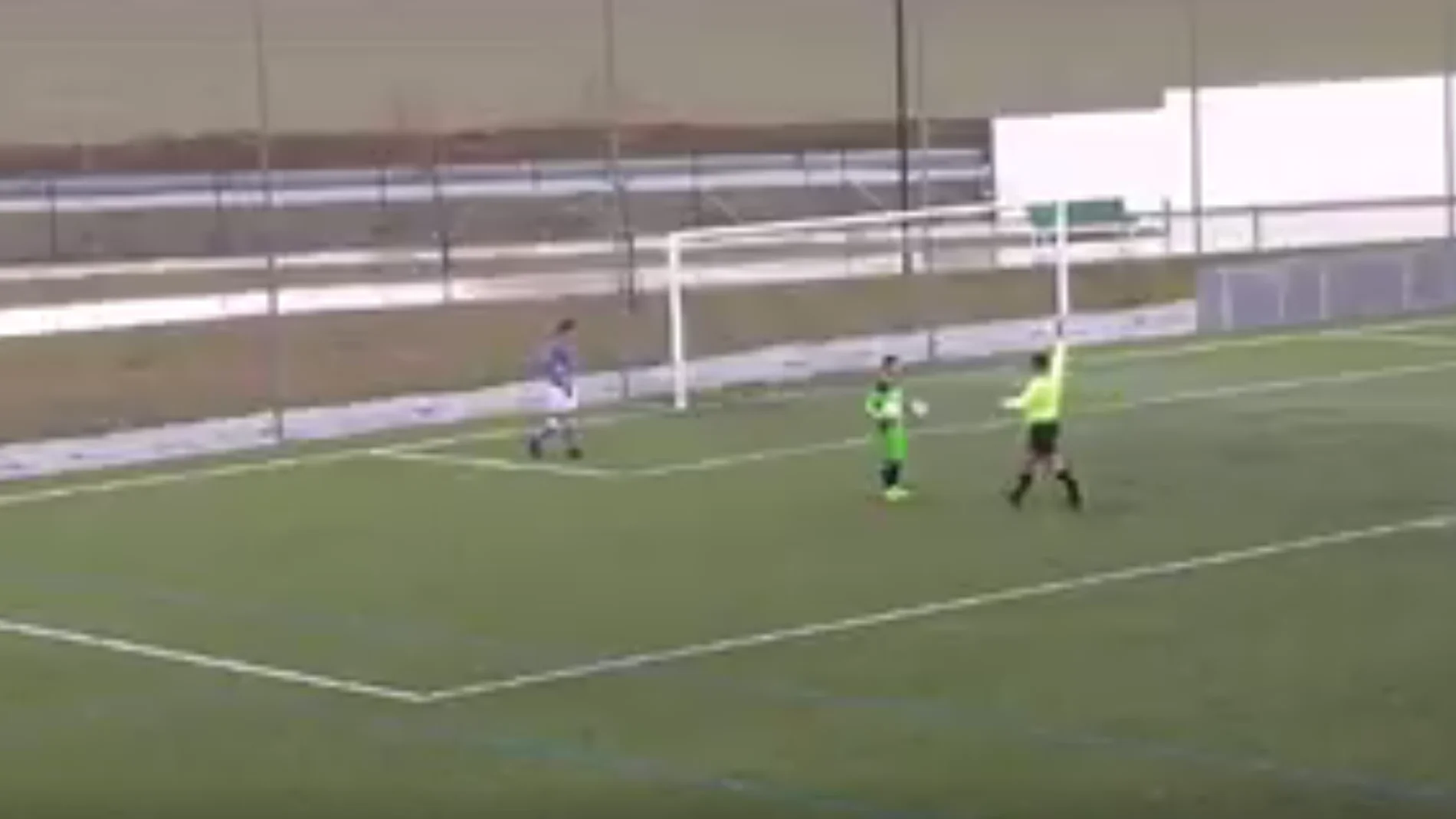 El portero del Pamplona es amonestado El portero del Pamplona es amonestado