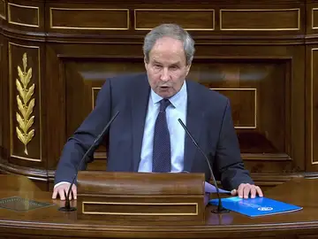 Una mayoría parlamentaria avala defender los productos catalanes pero la mayoría de partidos culpan al PP del boicot Una mayoría parlamentaria avala defender los productos catalanes pero la mayoría de partidos culpan al PP del boicot