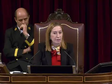 La bronca de la Presidenta del Congreso a los diputados La bronca de la Presidenta del Congreso a los diputados